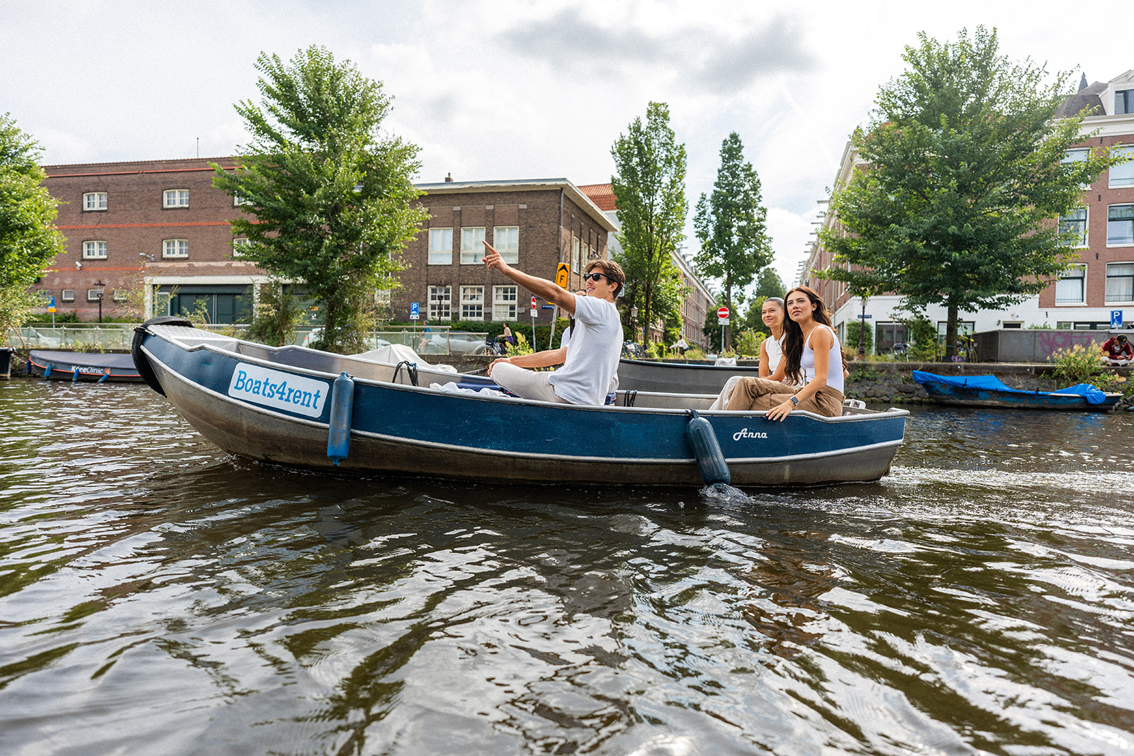 Louer un bateau Amsterdam canaux
