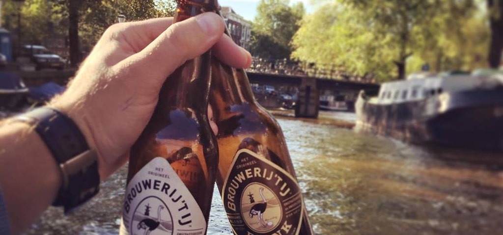 Louer un bateau avec restauration Amsterdam